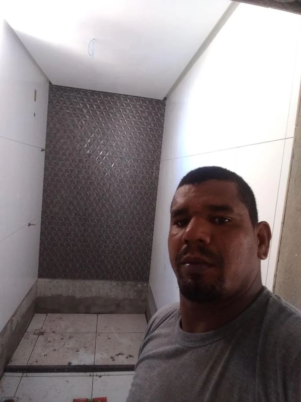 Pedreiro azulejista e carpinteiro e pintor - Foto 4