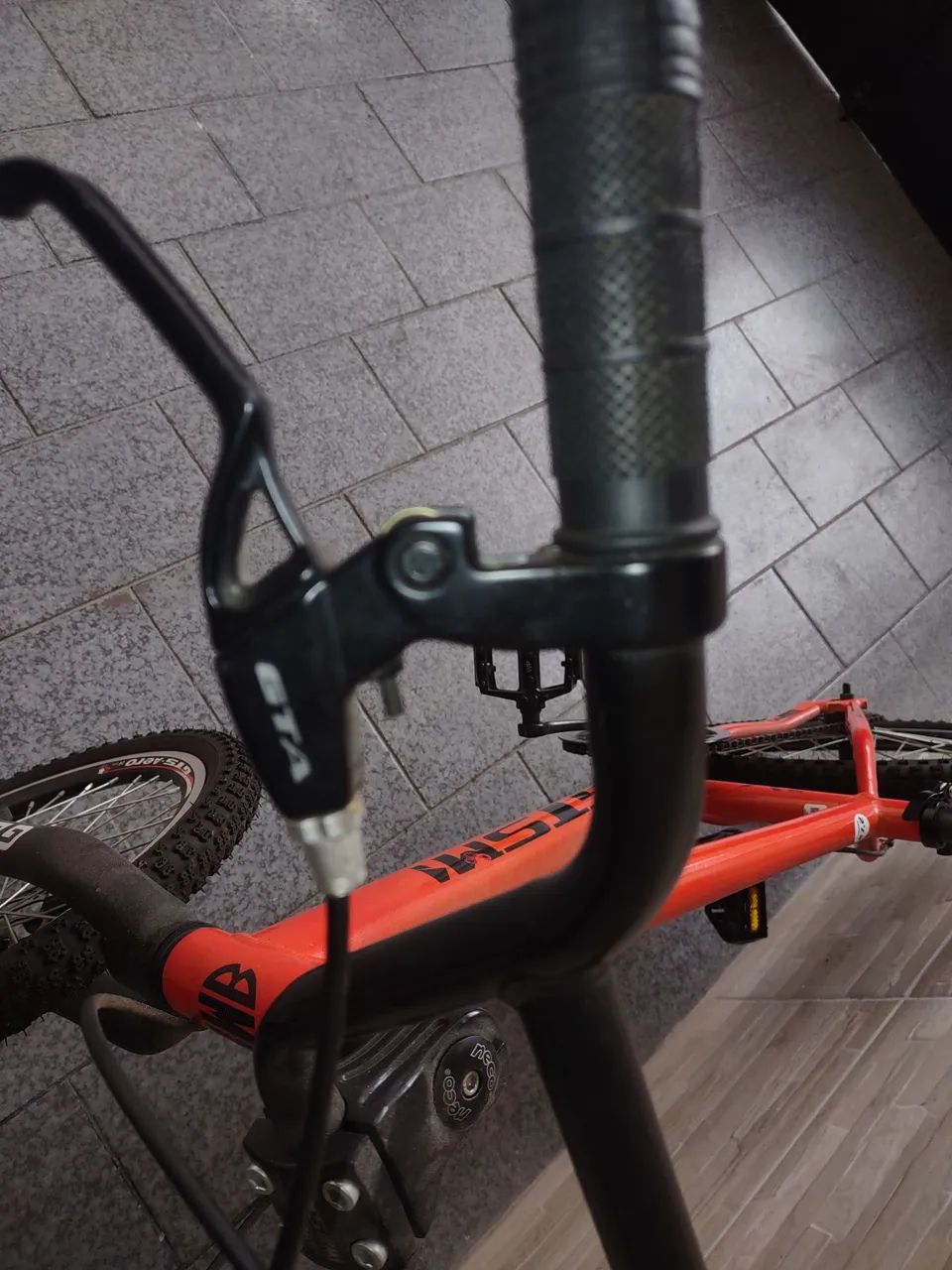 Bike BMX GTS 1 com freios a disco absolute movimento central selado - Foto 5