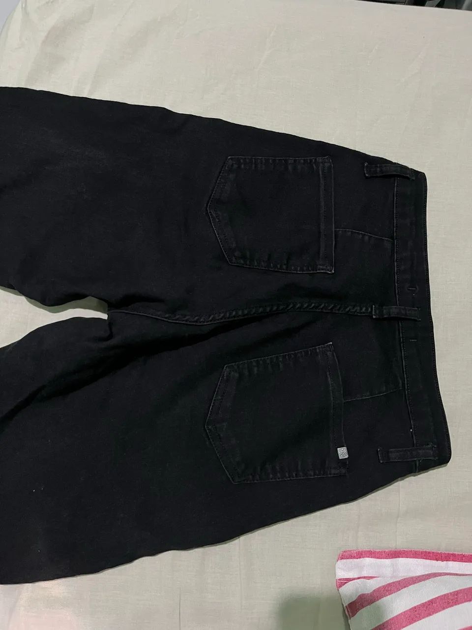 calça jeans preta TAM 42 / M - Foto 3