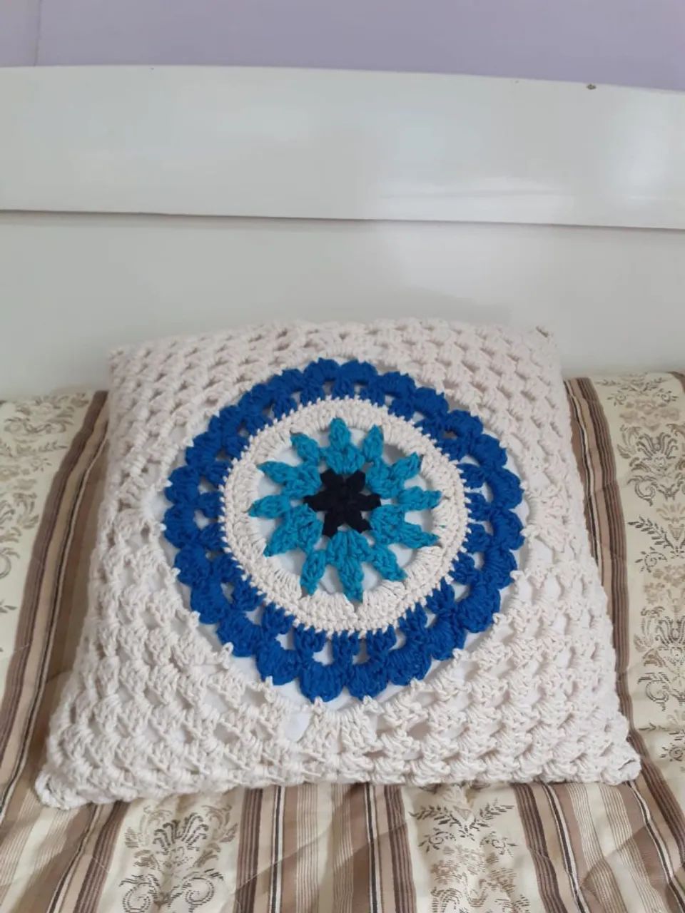 Capa de almofada de crochê  - Foto 2