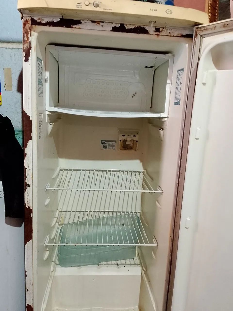 Geladeira Eletrolux 240l (Funcionando perfeitamente)