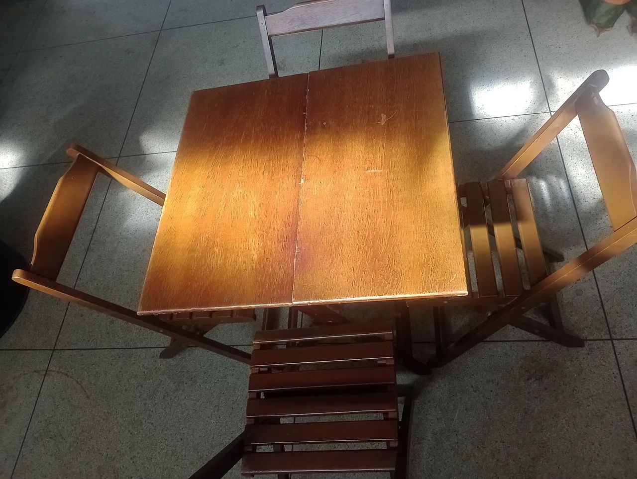 Mesa dobrável 