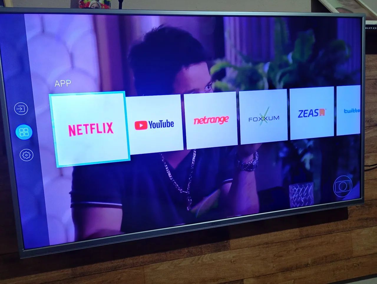 SMART TV 50 POLEGADAS SEMI NOVA , ENTREGO  - Foto 2