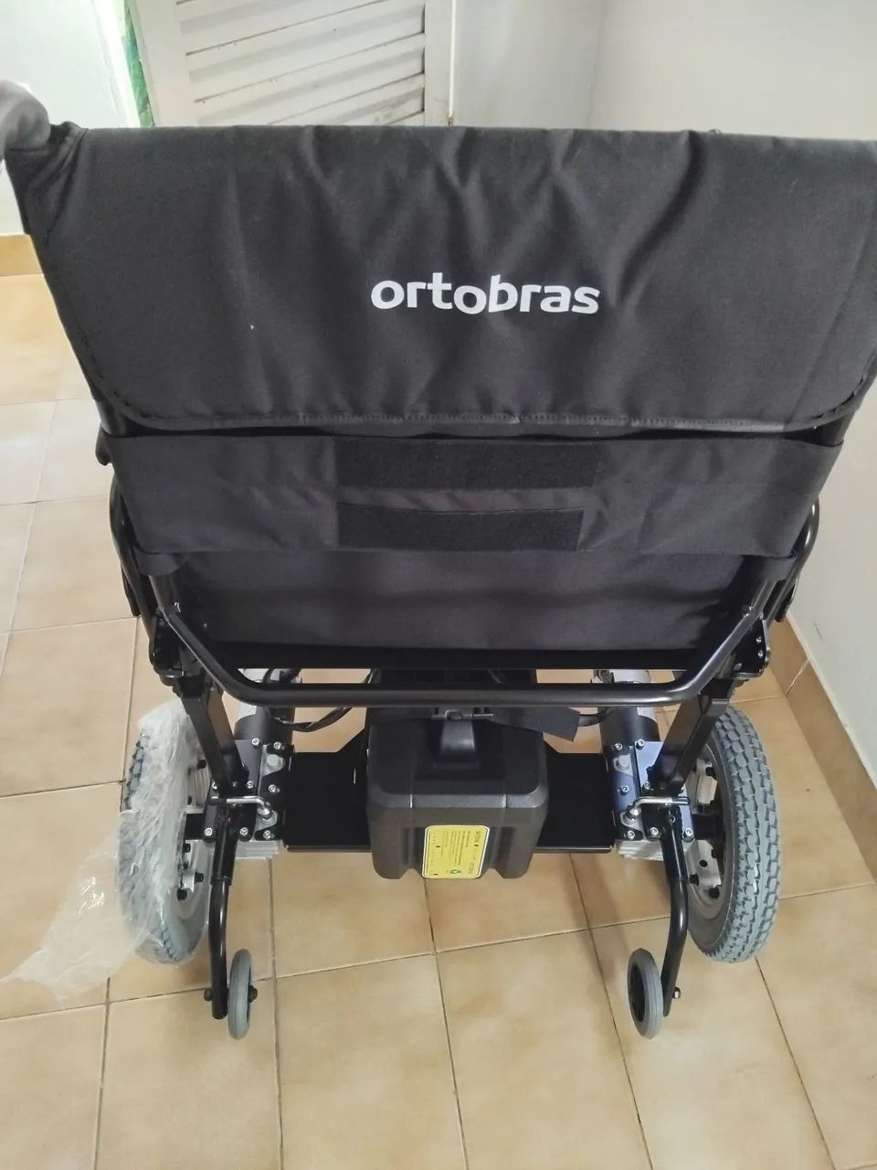 CADEIRA DE RODA MOTORIZADA ORTOBRAS - Foto 2