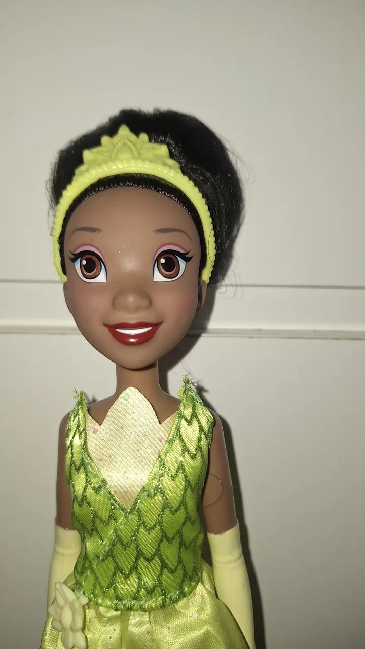 Boneca disney Tiana a princesa e o sapo - Foto 3