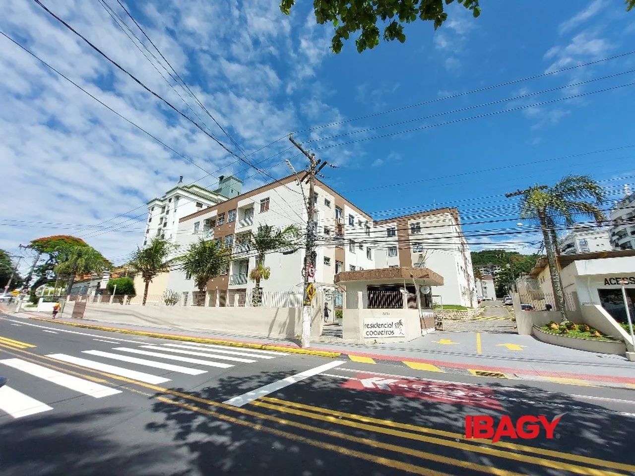 Excelente Apartamento 2 dormitório(s) em Coqueiros - Florianópolis - Foto 2