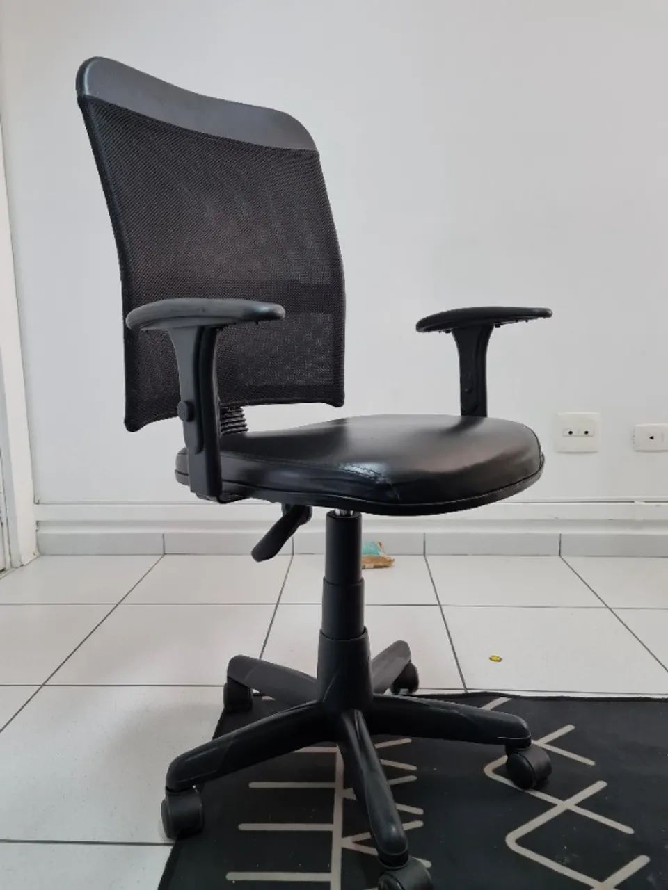 3 Cadeiras escritório