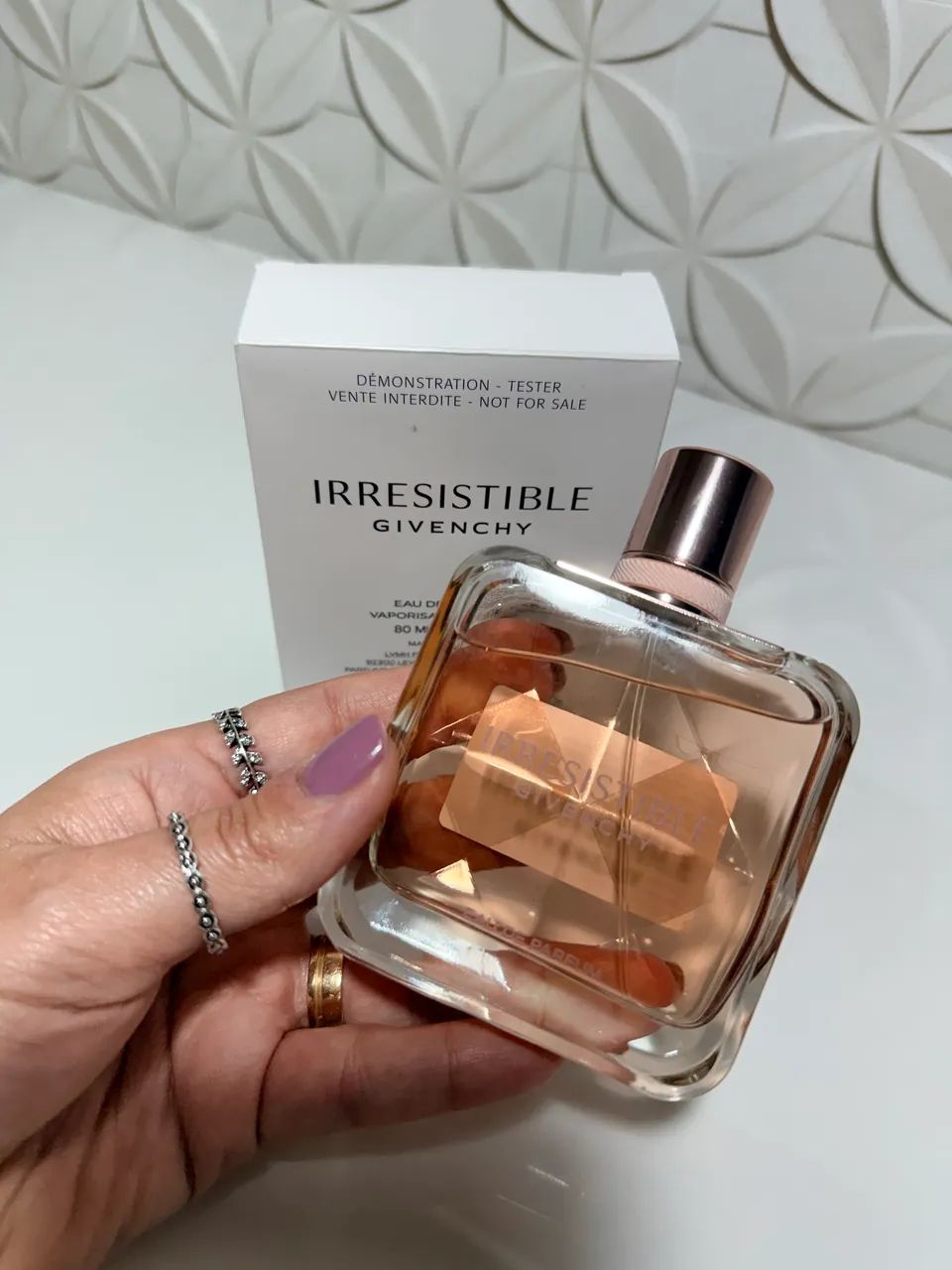Irresistible Givenchy Edp 80ml - Tester - Foto 2