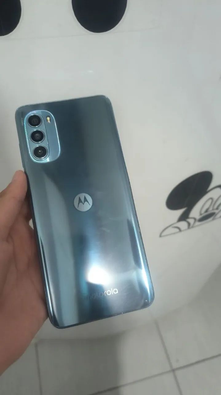 Motog52/128GB, sem trincos na tela funcionando perfeitamente.