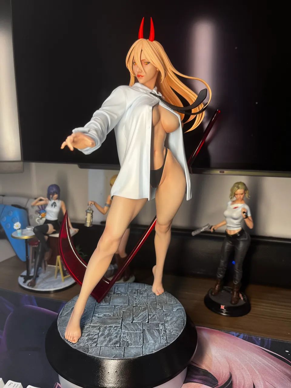  Chainsaw man Power 1/6 APENAS POR ENCOMENDA 