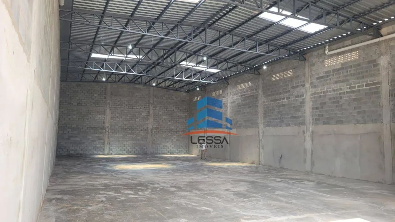 Galpão com 525m de área construída no Jardim Petrópolis - Goiânia - Foto 2