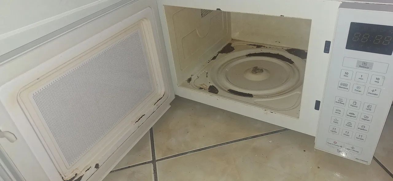 Venda de Microondas Panasonic 34L - Foto 3