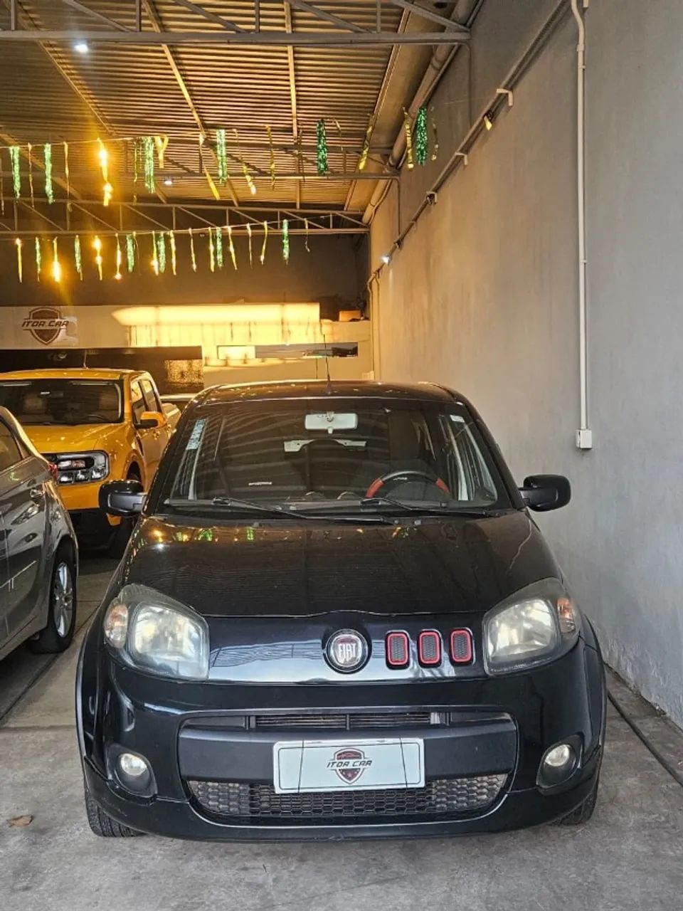 Fiat Uno Sporting 1.4 EVO Fire Flex 8V 4P 2012