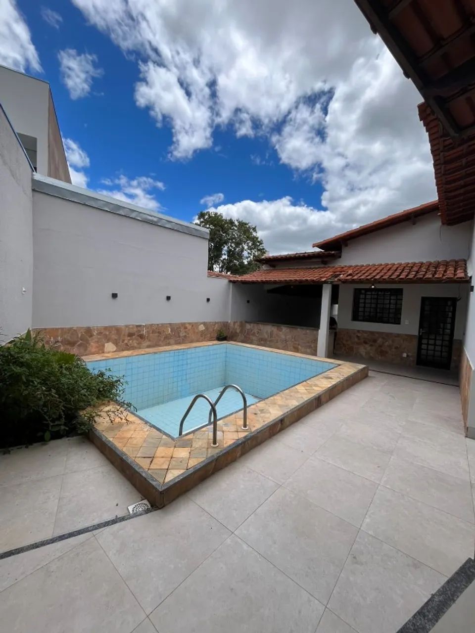 Alugo Casa 4 quartos com Piscina| Funcionários  - Foto 3
