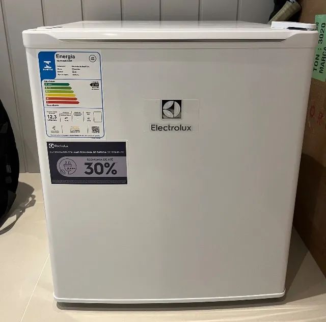 Frigobar Electrolux 47L 