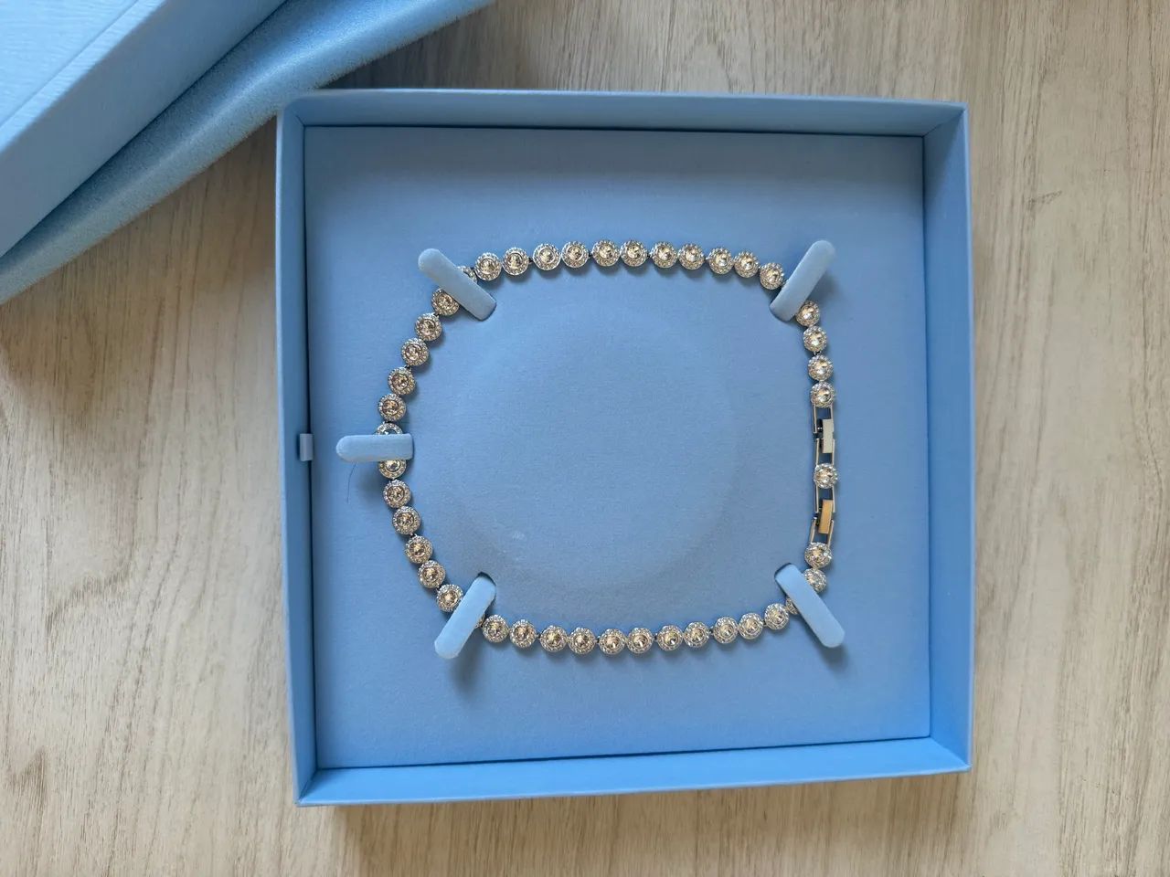 colar swarovski