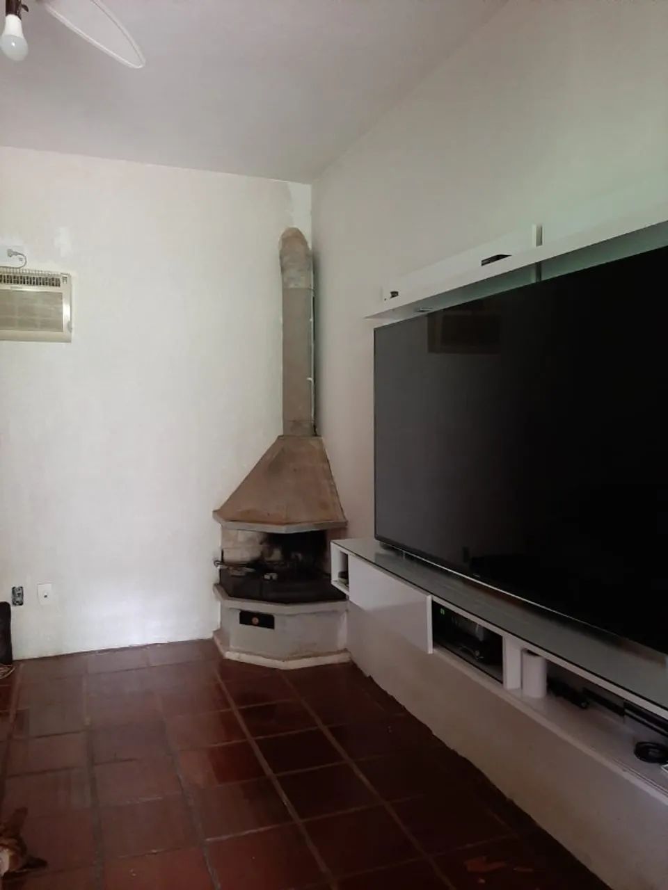 Chácara de 4000m² com 2 casas, piscina e área verde - Foto 4