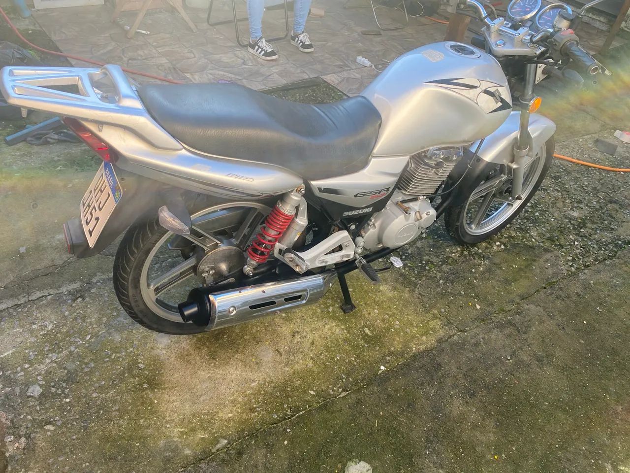 Suzuki gsr 150 - Foto 3