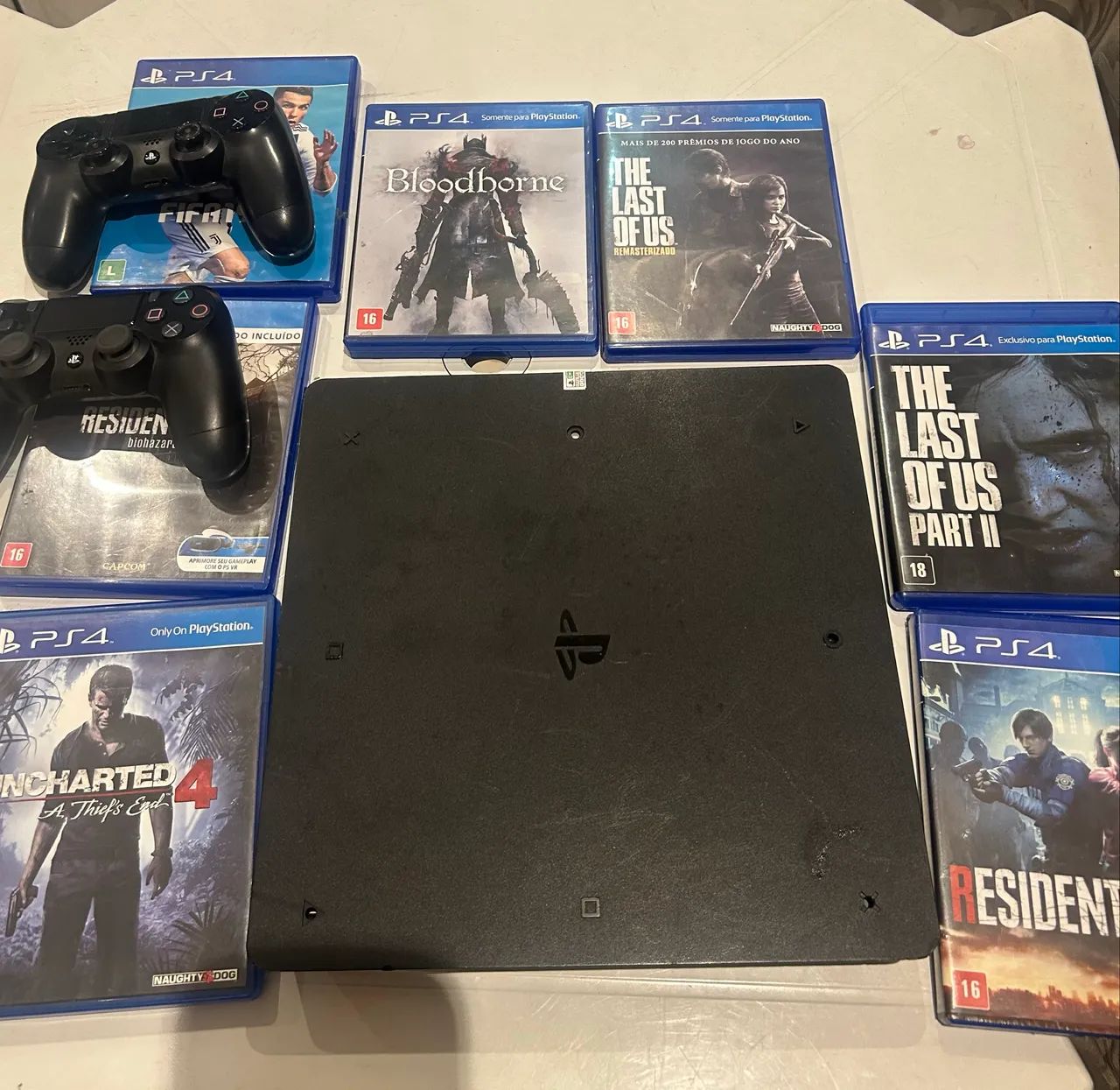 PlayStation 4 slim  2 controles  7 jogos  - Foto 2