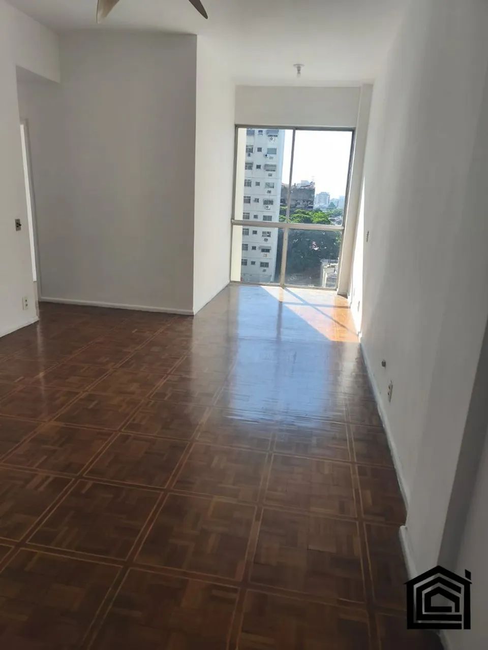 Apartamento 03 quartos (01 suíte) , dependência completa e vaga de garagem - Foto 2