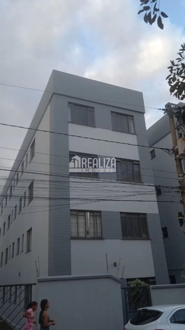 Apartamento à Venda no Centro de Uberaba com 3 Dormitórios - Foto 4