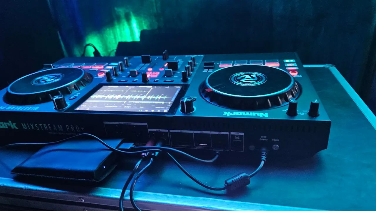 Controladora Numark Mixstream Pro 2 Decks - Foto 3