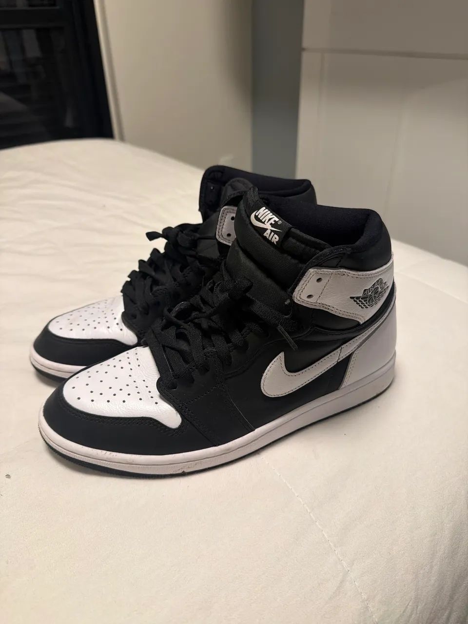 Air Jordan Mid 1 Panda