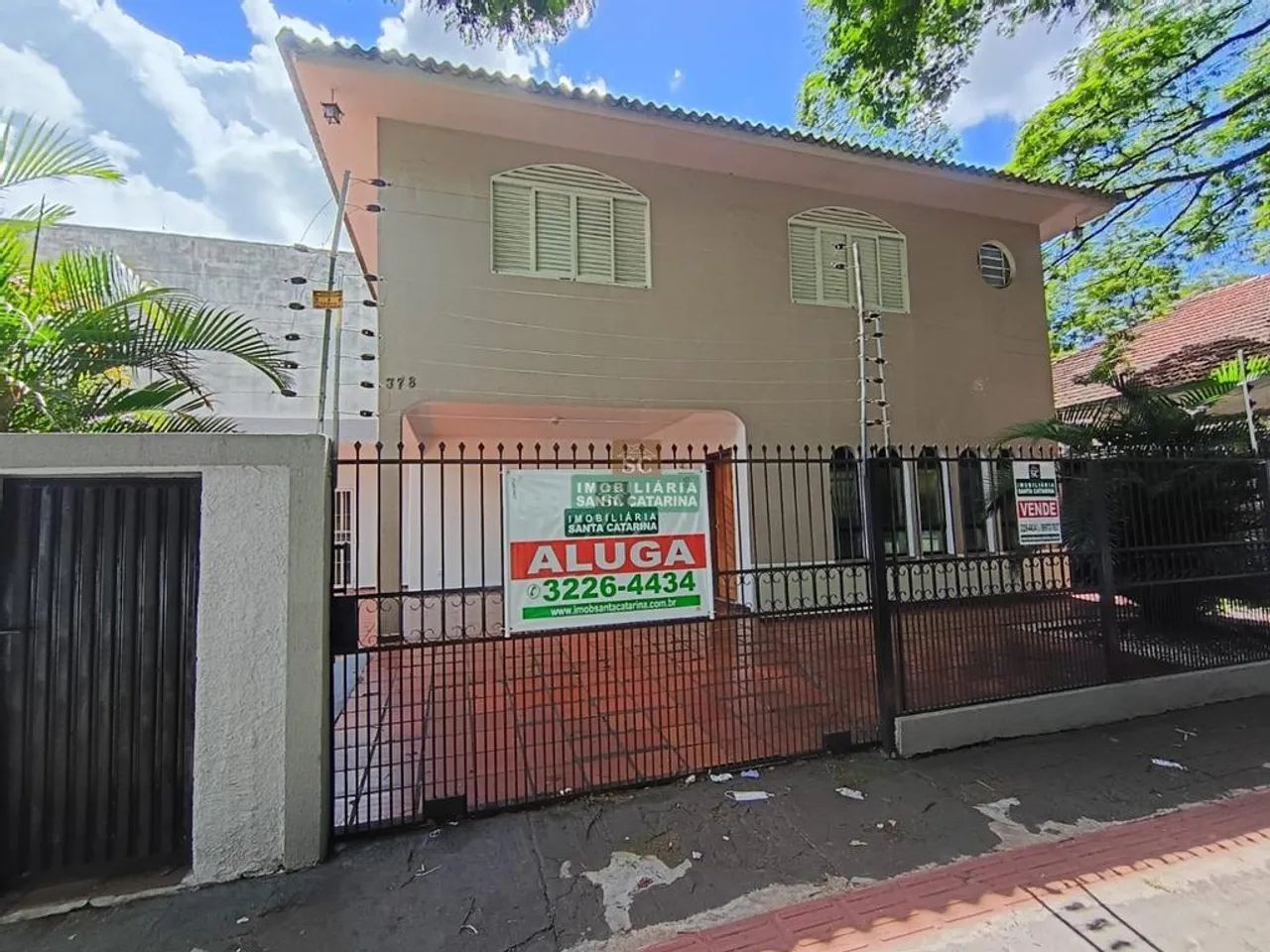 ALUGA SOBRADO RESIDENCIAL OU COMERCIAL DE 320m² | ZONA 04 - Foto 2