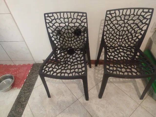 2 Cadeiras Gruvyer 