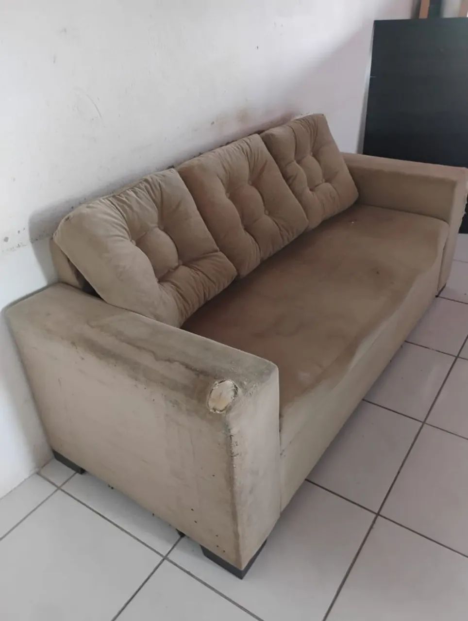 SOFÁ PRA USO OU REFORMA RETIRADA MESSEJANA  - Foto 2
