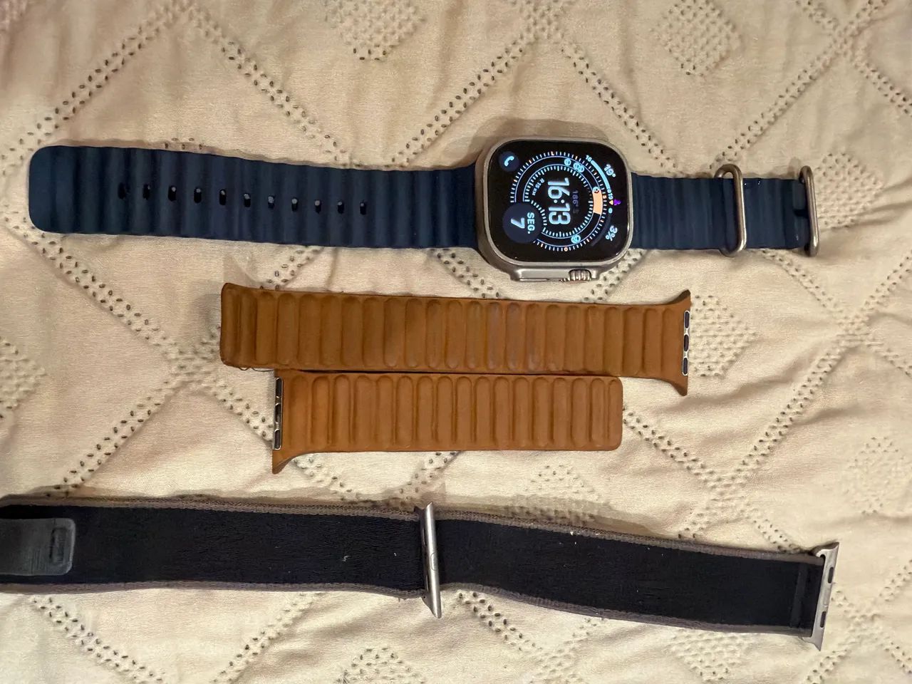 Apple Watch Ultra 2 com 3 pulseiras Apple  - Foto 2