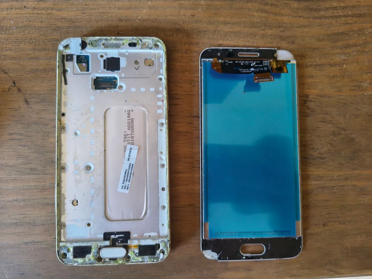 Galaxy J5 Prime (SM-G570M) TELA QUEIMADA E DESCOLADA - Foto 2