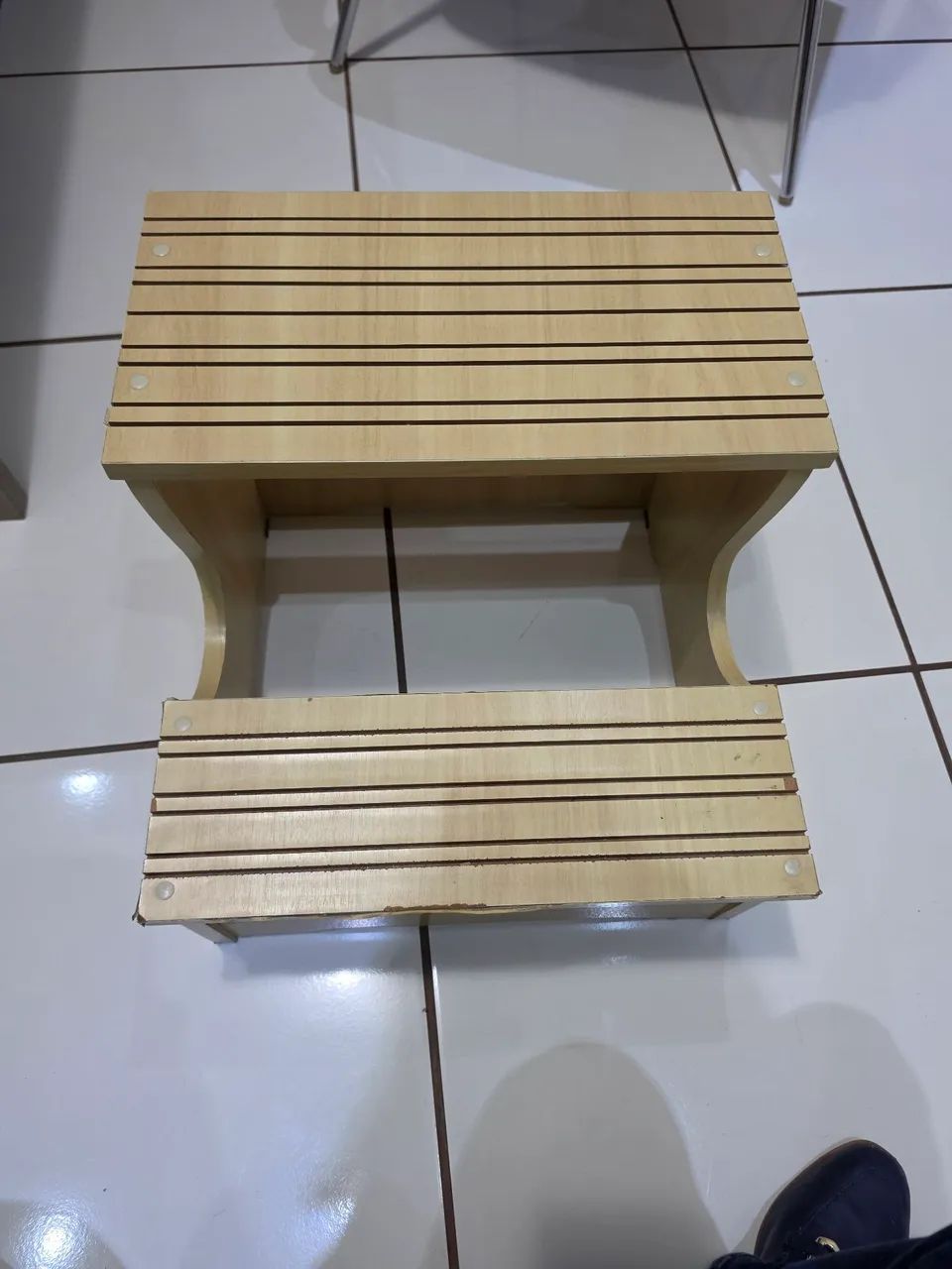 Escada auxiliar 2 degraus 