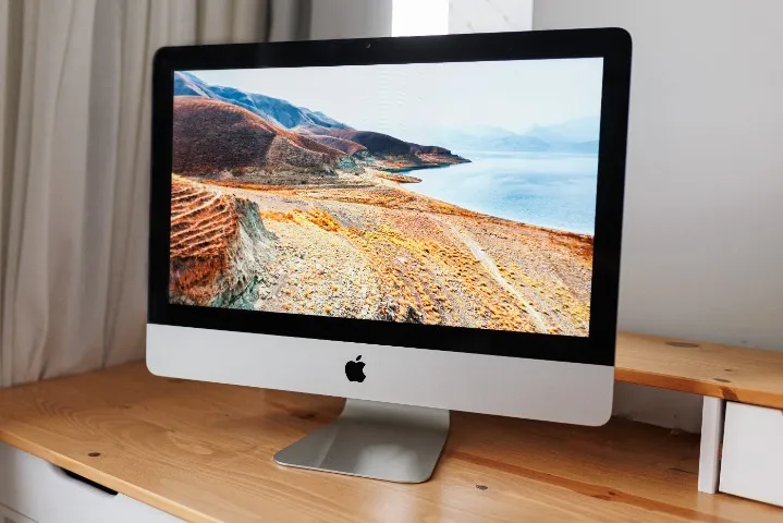 iMac 2013 - 21.5 pol - 16 GB RAM - 480 GB SSD - i5 Quad-Core