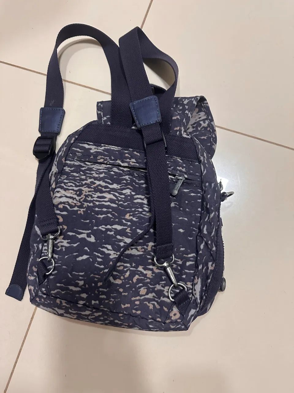 Bolsa kipling original mini mochila estampa militar  - Foto 2