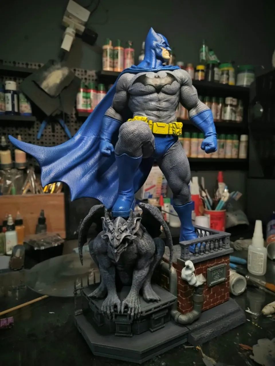 Estatua Batman Resina 1/6 + Base Gárgula