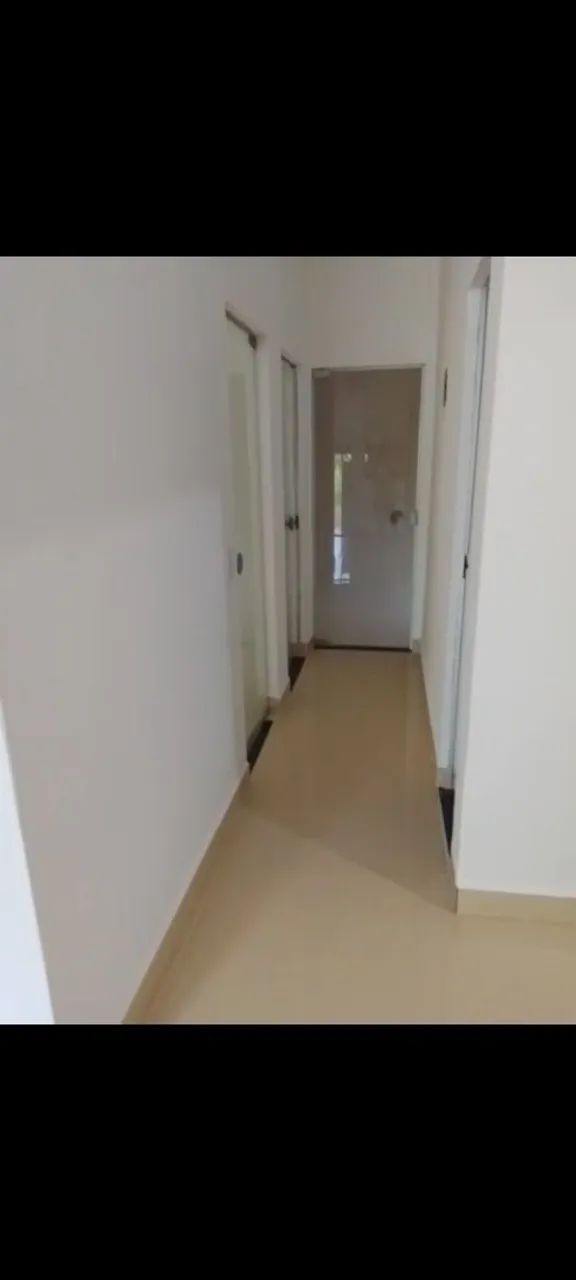 Alugo barracão grande três quartos sendo um suite  - Foto 4