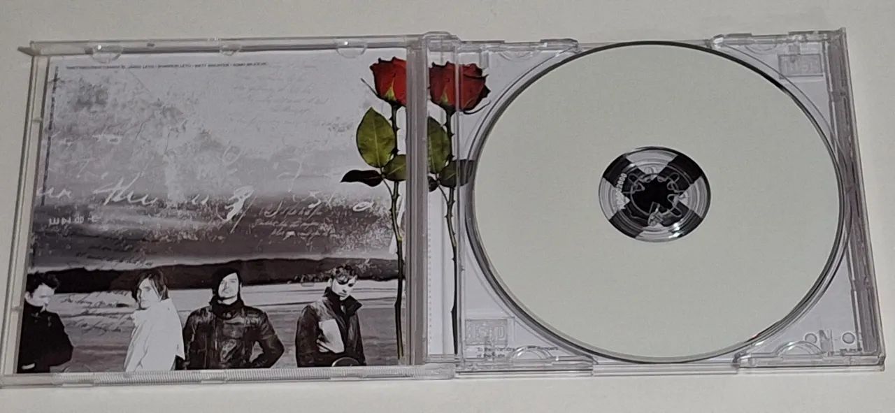 CD 30 seconds to mars - A Beautiful Lie - Foto 2