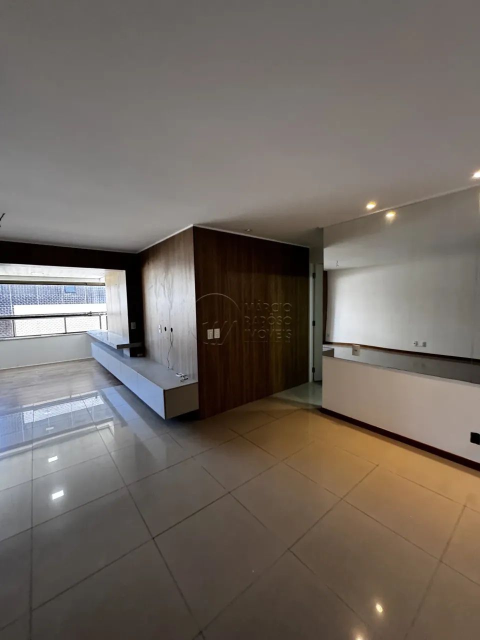 Apartamento com 3 Suítes e Varanda em Andar Alto à Venda no Edifício San Gimignano na Jati - Foto 2