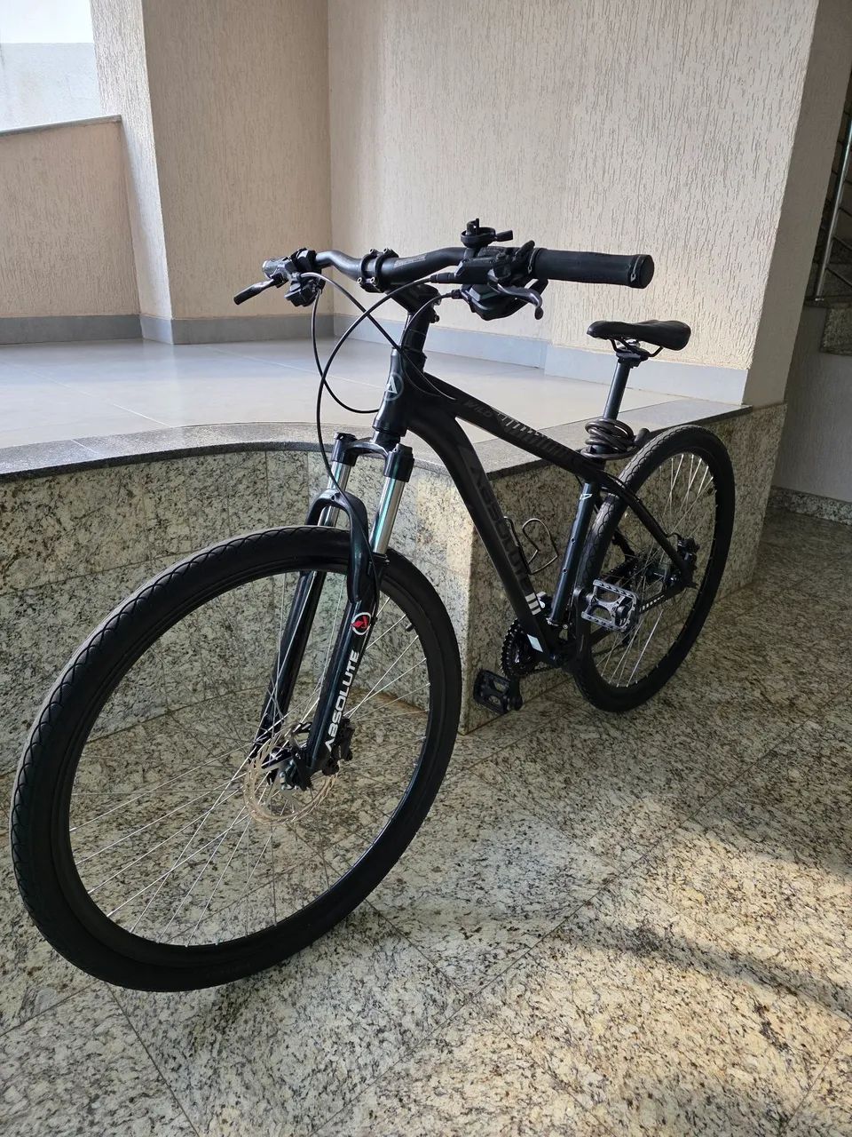 BICICLETA ABSOLUTE WILD ARO 29 - COMPLETA E REVISADA