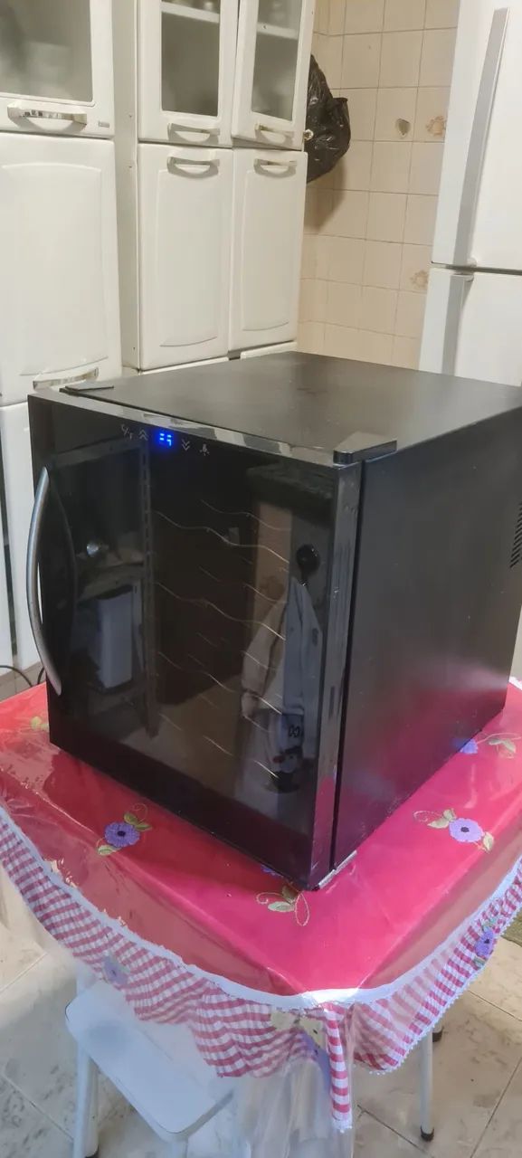 Adega cooler para vinhos - Foto 2