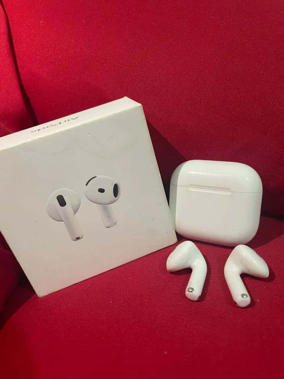 AirPods 4