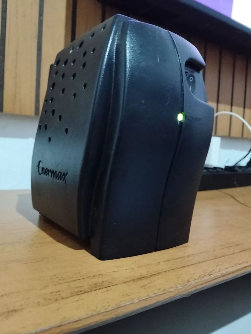 Estabilizador Enermax 500w