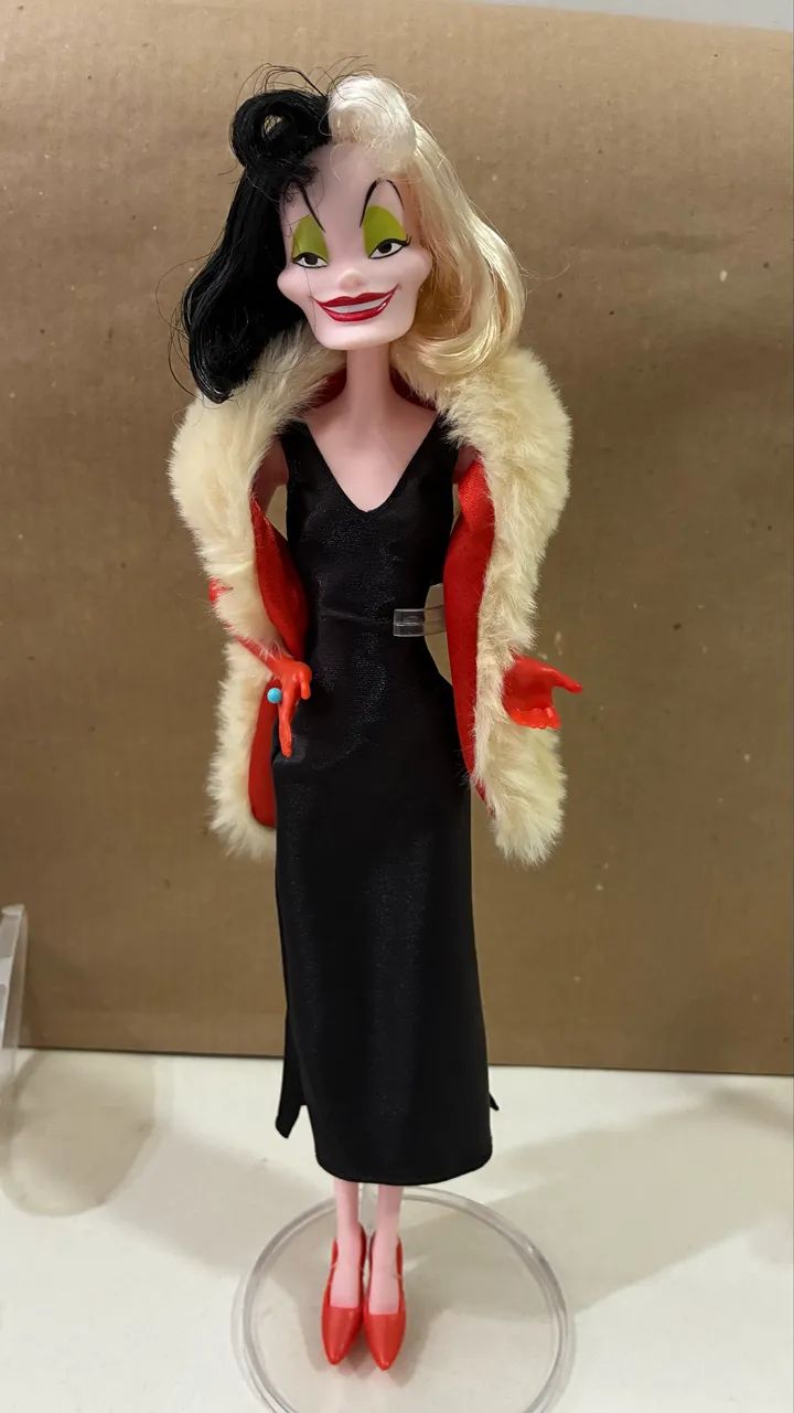 Boneca vilã Cruella Mattel  - Foto 4