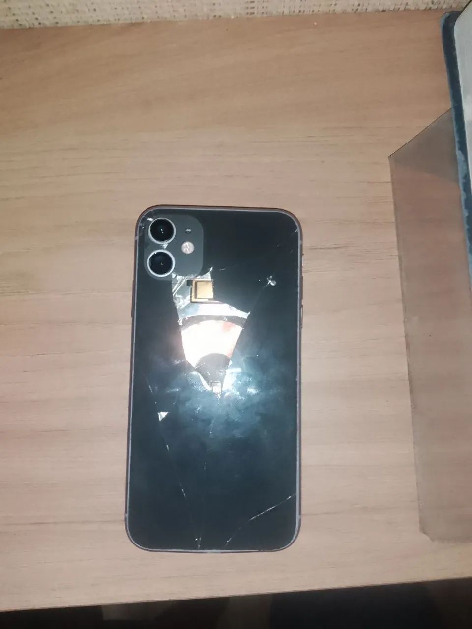 iPhone 11 tela quebrada  - Foto 3