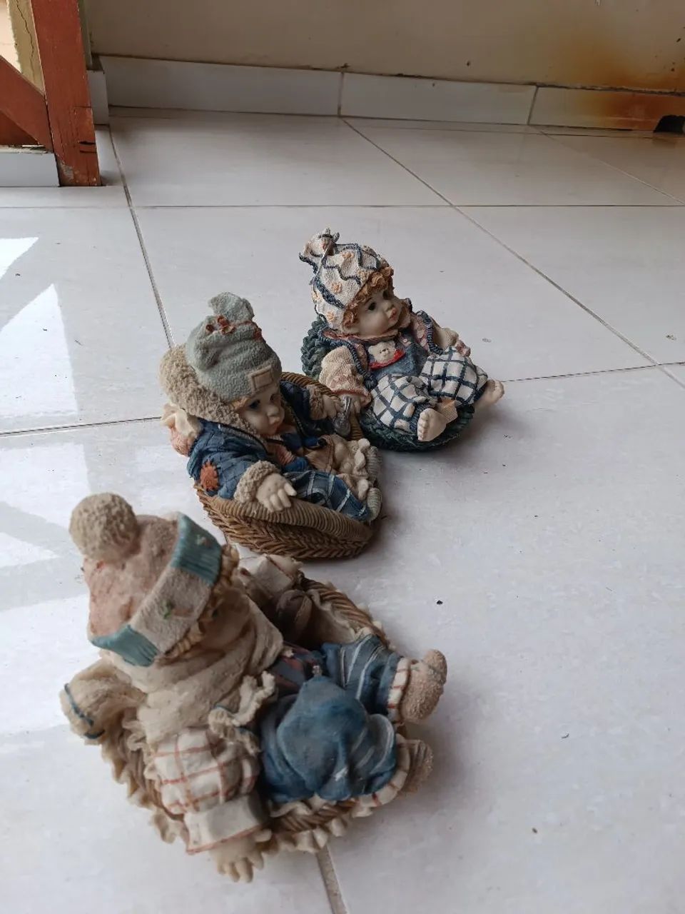 3 Miniaturas/Bonecas Decorativas Vintage - Coleção - ANTIGUIDADE - Foto 2