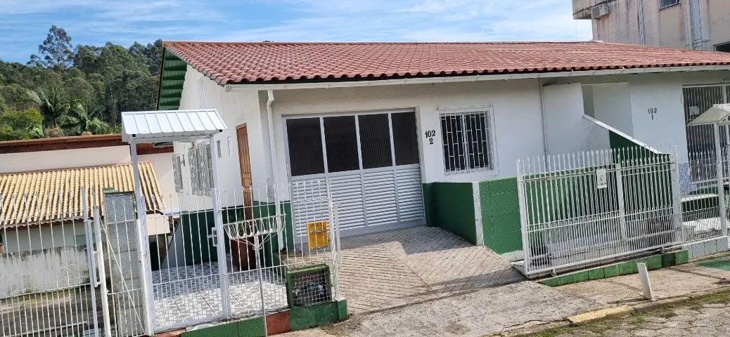 STUDIO - 72m2 C/Garagem  -  TRINDADE 