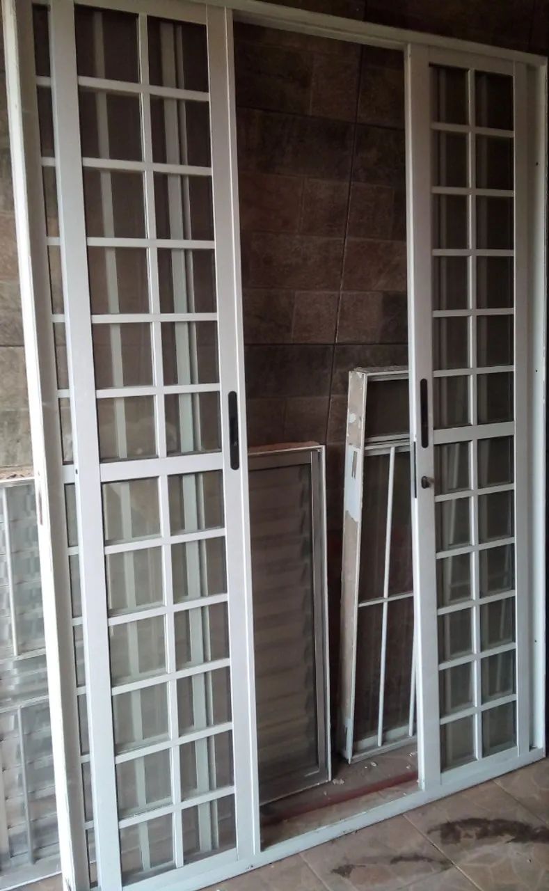 Porta travessa 4 folhas - Alumínio Branco - EBEL - Foto 4