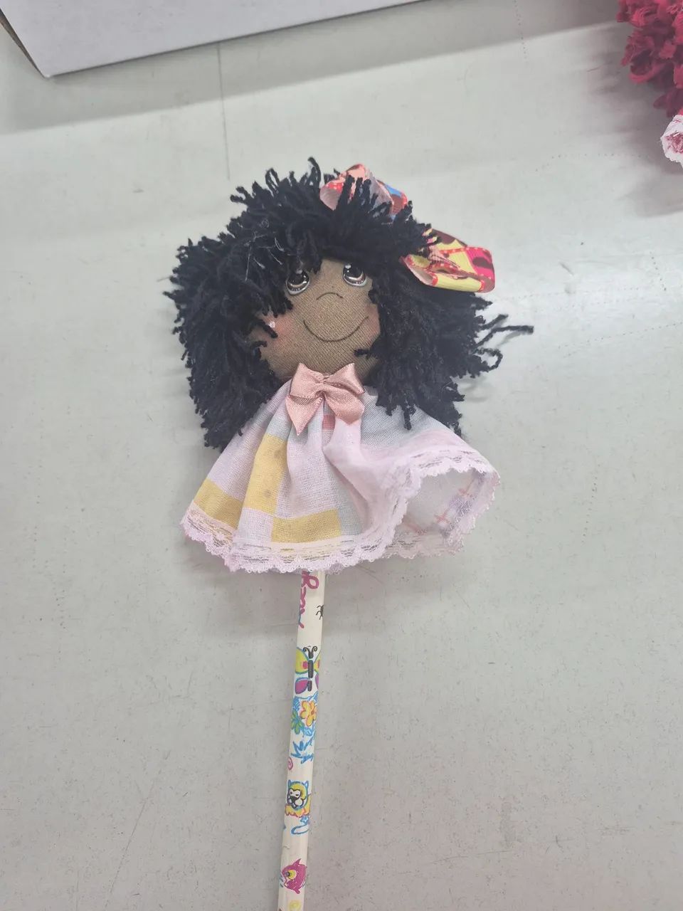 Ponteira para lápis ou caneta de Mini boneca de pano - Foto 2