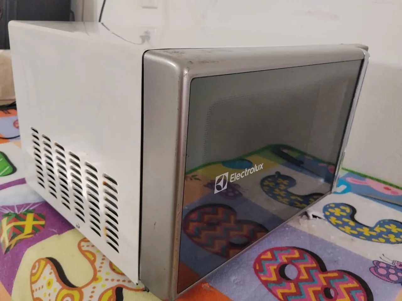 Microondas Eletrolux 20 litros  - Foto 2